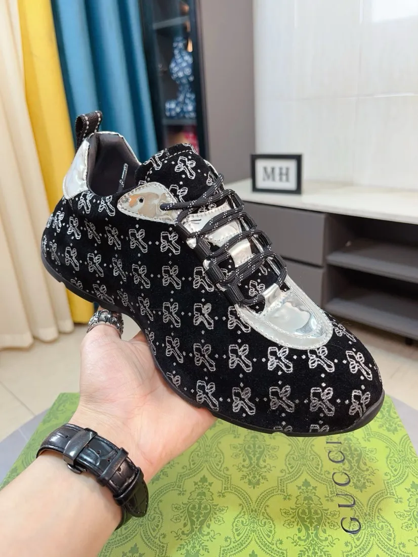 Men's shoes 💰560🌹🌹【GUCCI】pop-top casual sneakers with daddy outsole, breathable and comfortable, easy to walk, a versatile style for trendy men, upper with cowhide edged outsole design➕genuine leather lining➕Gucci's popular original outsole, sports and running style, super comfortable. Code number 38-44